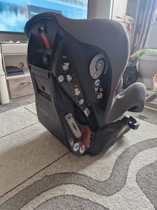Детское автомобильное кресло