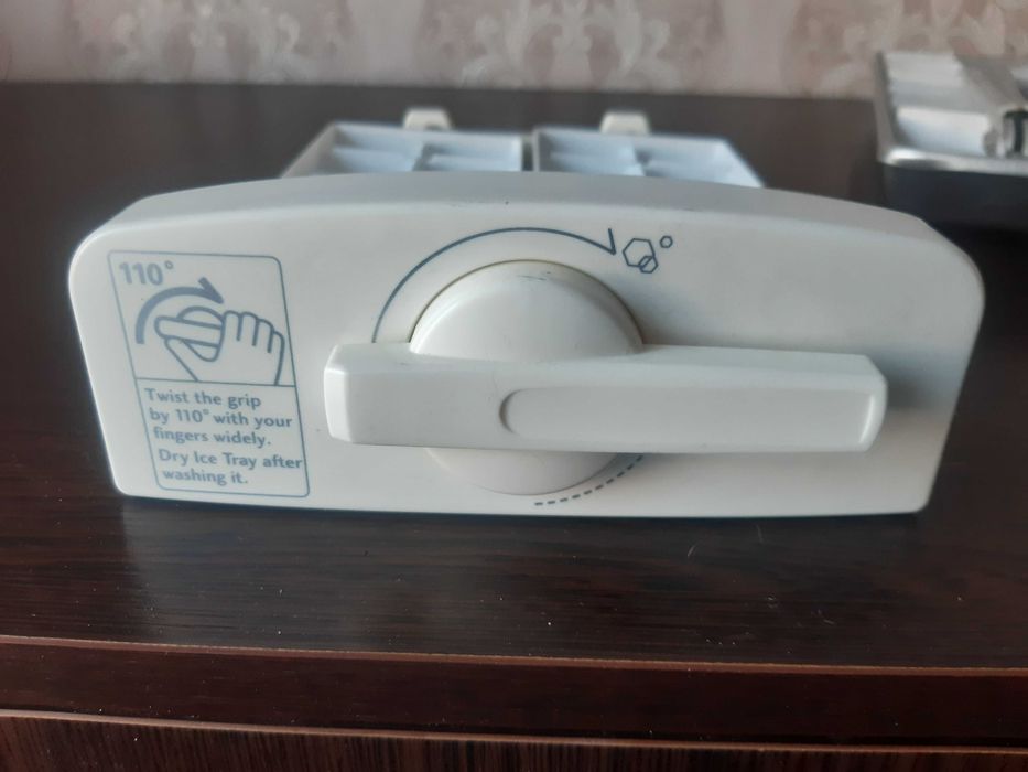 Формы для льда пластик