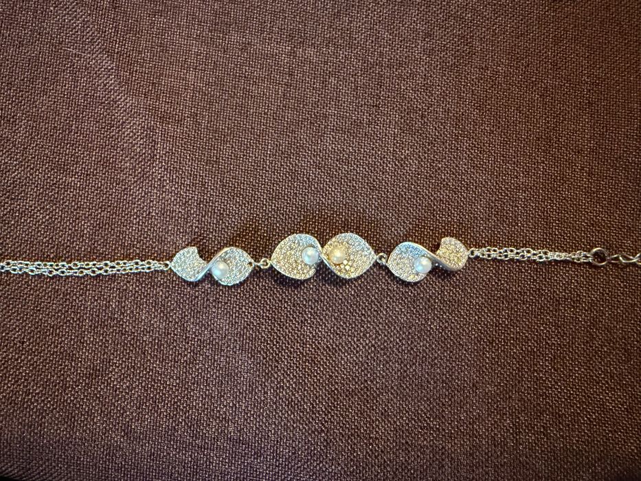 Сребърна гривна SWAN