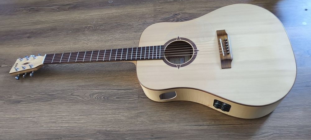 Chitara Lemn Arțar Flamed Maple - Trans-Acoustic Efecte incorporate VGS Polaris