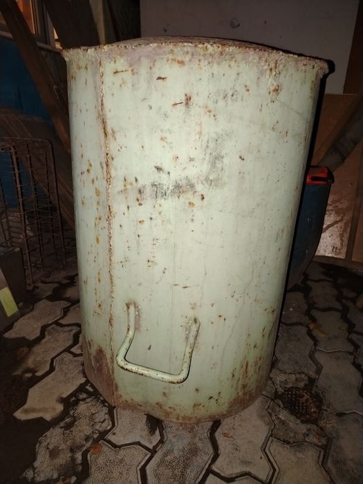 Продам бочку не дырявая