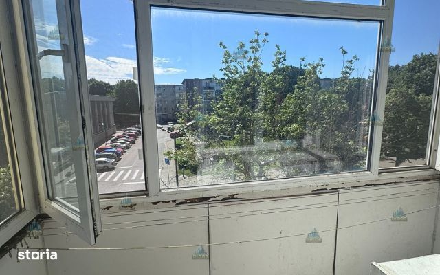 Apartament 3 camere de vânzare – Zona Centrală