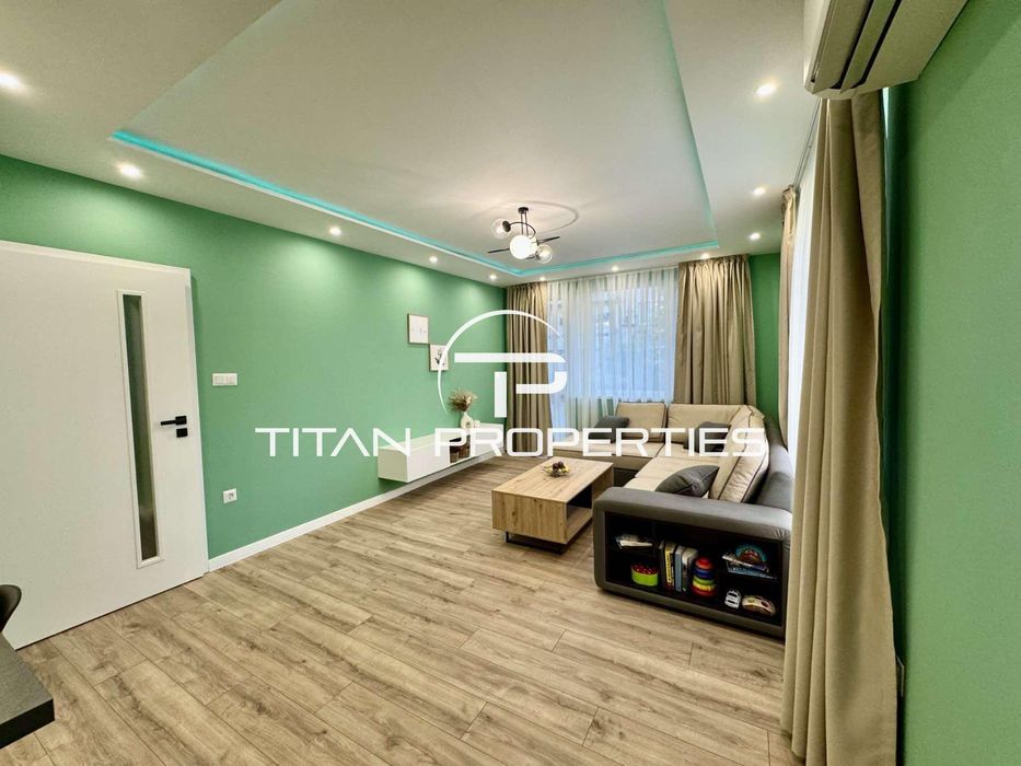 Дава се под наем Двустаен апартамент в Пловдив, Център - 70 кв.м за 575 € - Снимка #1