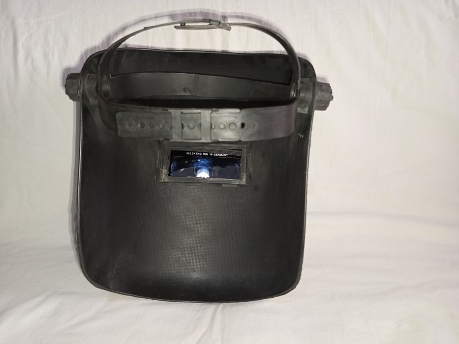 Защитная маска для электро сварки.