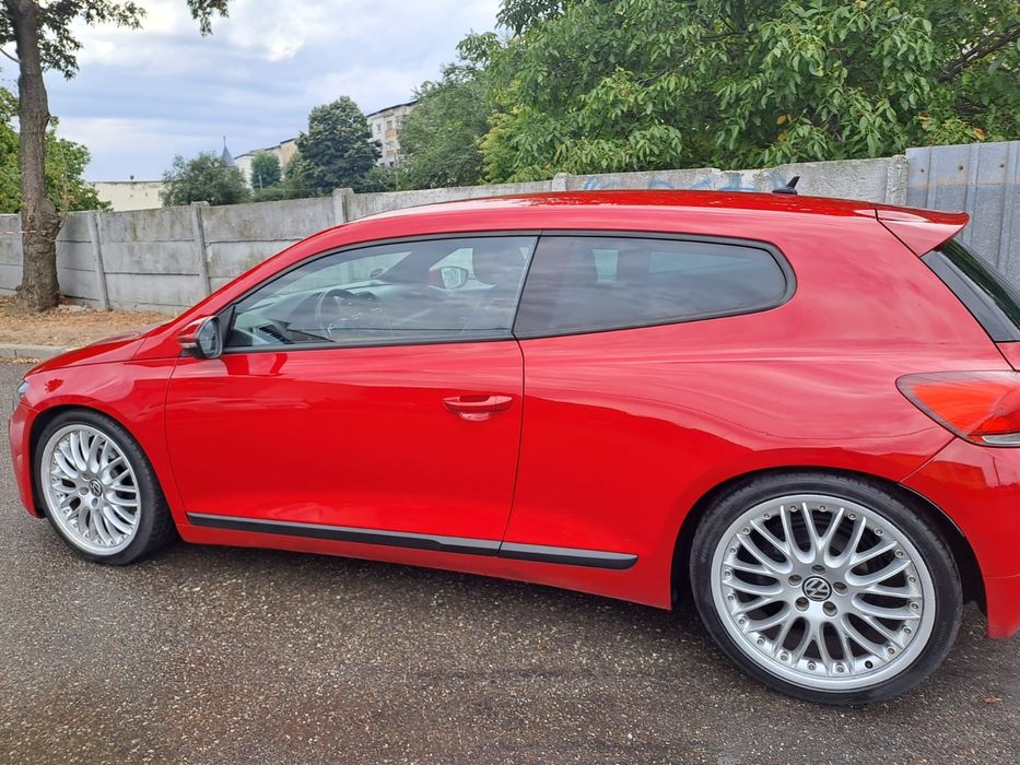 Volkswagen Scirocco-2010
