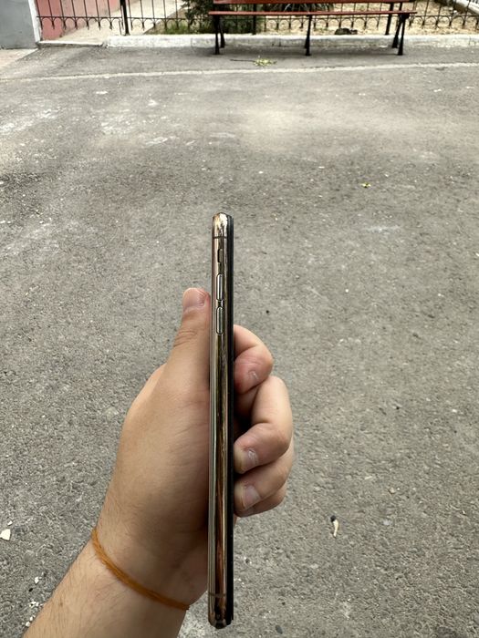 СРОЧНО продаеться iphone xs max