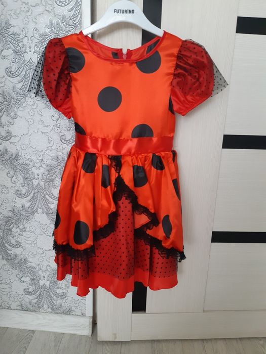 Платье божья коровка