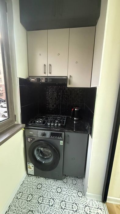 Продаю квартиру Яшнабадский р-он ул. Иззат Новостройка 1-ком 2-этаж 8-