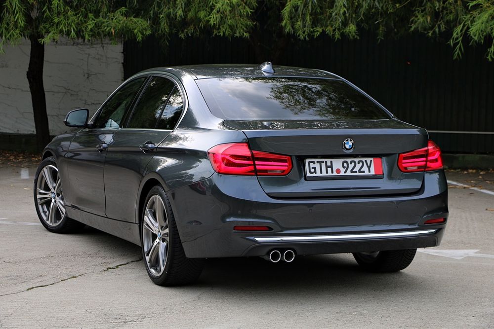 BMW F30 / Seria 3 / 320d/ 190CP / LCI / Side Assist / Full led / Camera