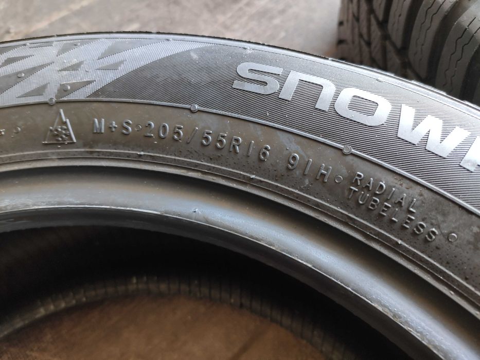 2бр Зимни гуми 205 55 16 - Nokian - DOT 2023