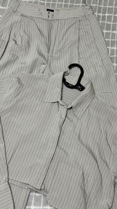 Костюм Zara (панталон + къса риза) XS–S