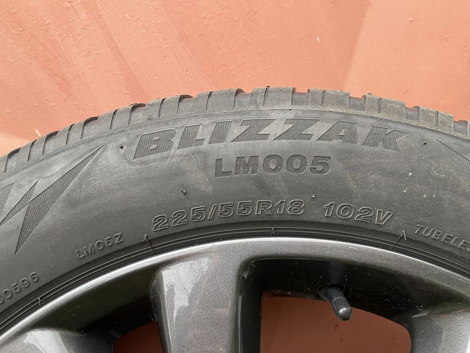 Anvelope iarna 225/55R18 102V