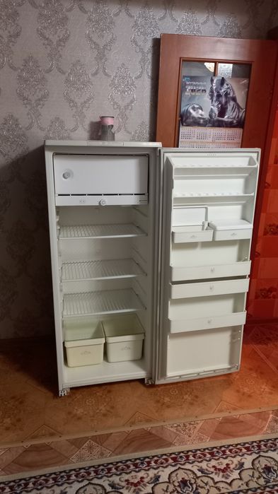 Продам холодильник