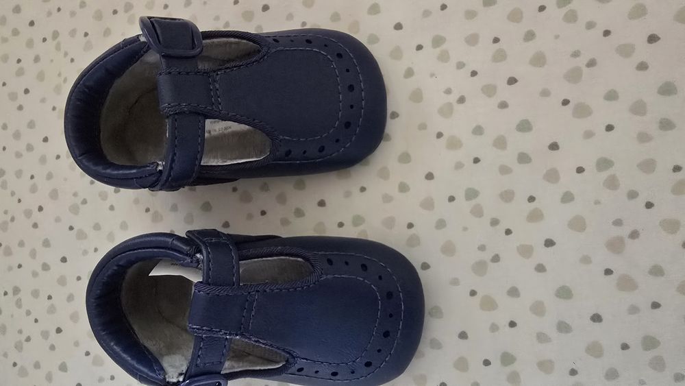 Vând papucei eleganți Mayoral 17