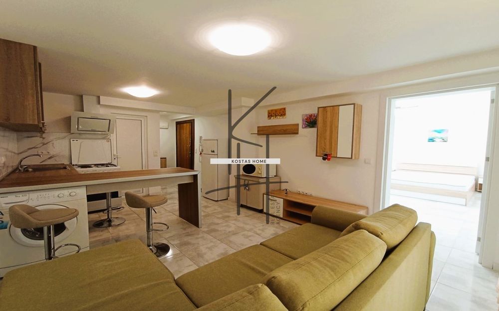 Продава се Двустаен апартамент в Варна, Бриз - 50 кв.м за 2150 €/кв.м - Снимка #1