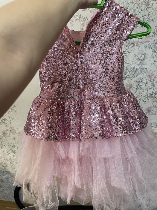 Продам  платья красивое