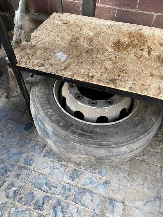 Продам шины в хорошо состоянии