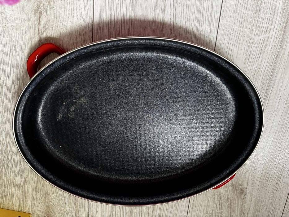 Прлдам ккстрюли 10000тг