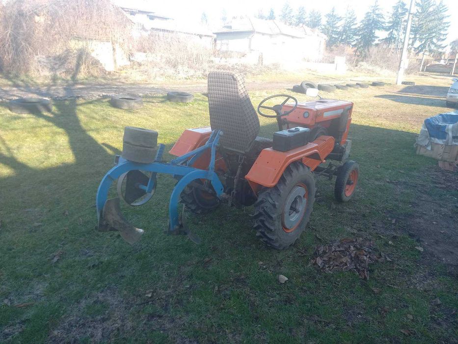 Трактор Хайбей малогабаритен