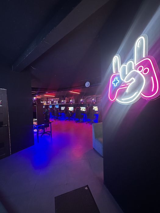 Сдам в аренду компьютерный клуб