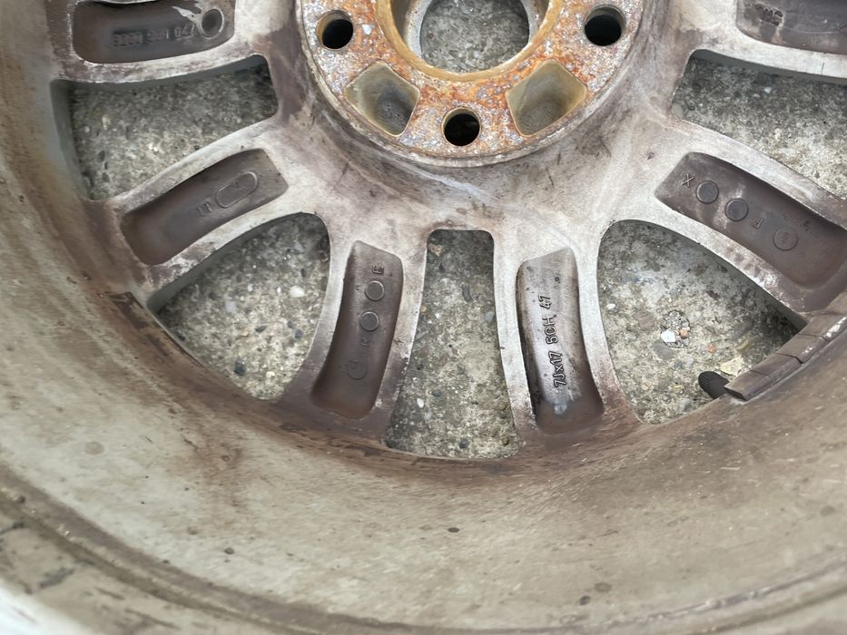 Schimb jante Renault aliaj, cu anvelope vara Viking 215/50/17.