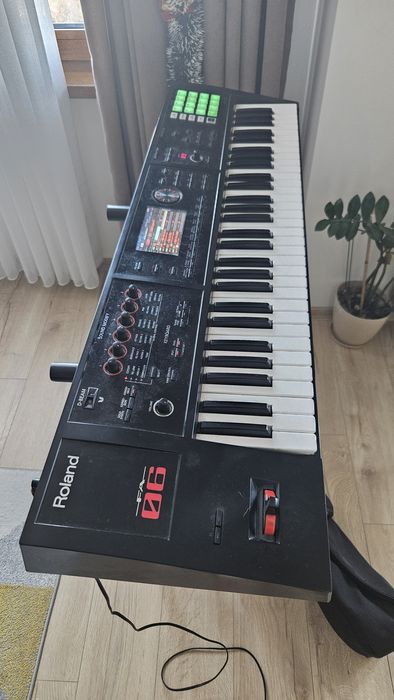 Синтезатор Roland FA06
