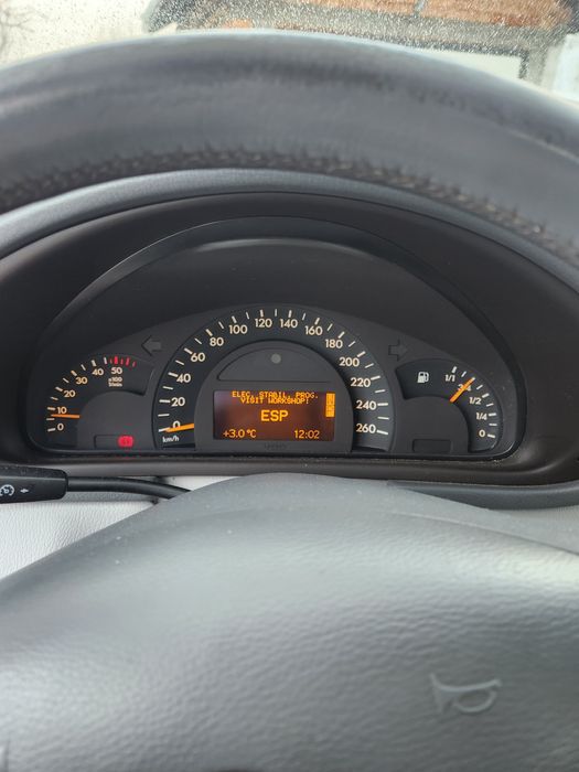 W203 2.7цди на части/w203 2.7cdi na chasti