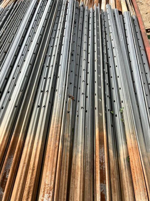Stalpi metalici noi