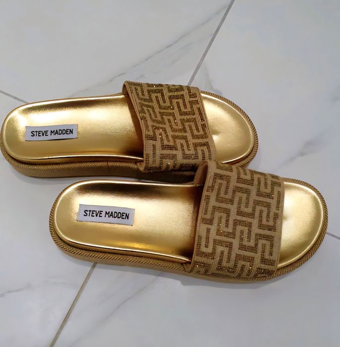Steve Madden Дамски чехли, в златисто с платформа, номер 40