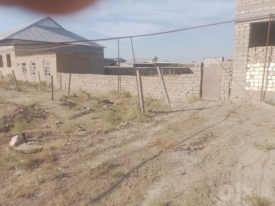 Qarshi tumani Tuqmangʻit massividan yer sotiladi