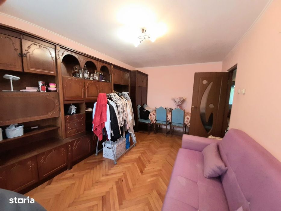 Vand apartament 3 camere, decomandate, Micro 17, Satu Mare