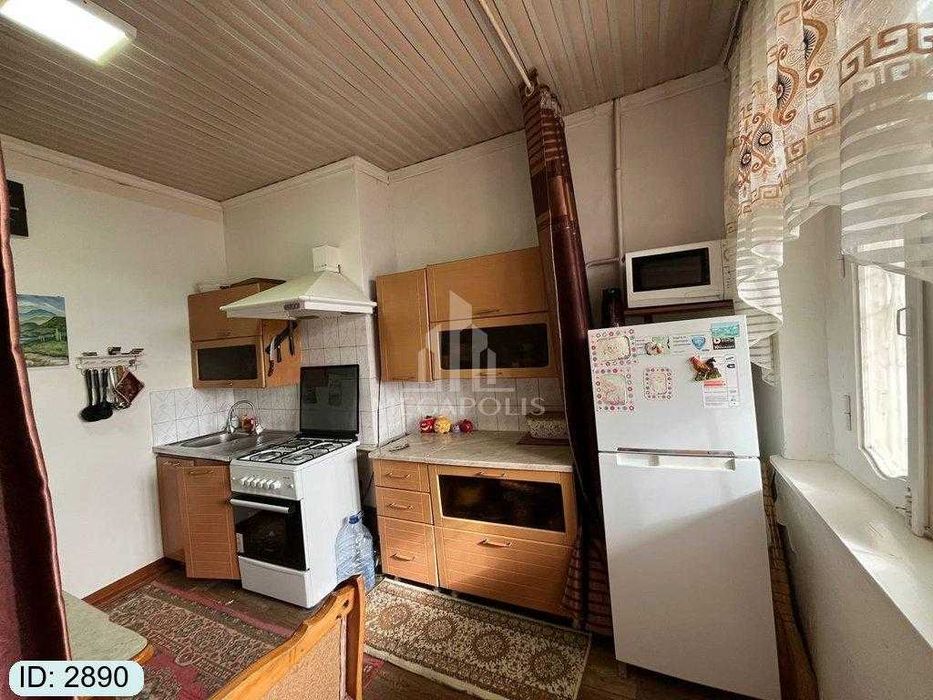 sharq 1 tarafda 2 xonali taayyor kvartira sotiladi №2890