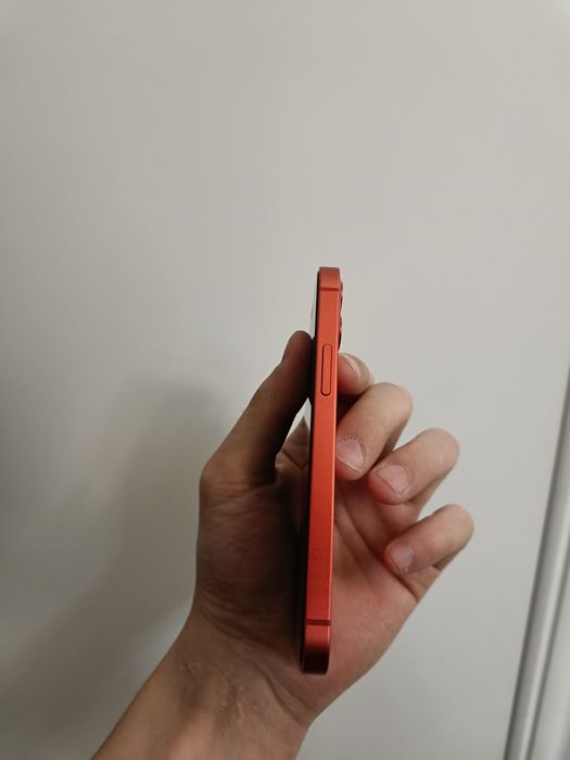 iPhone 12 mini продается