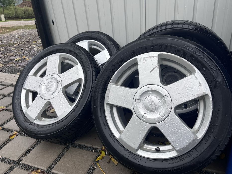 Vând set cauciucuri cu jante