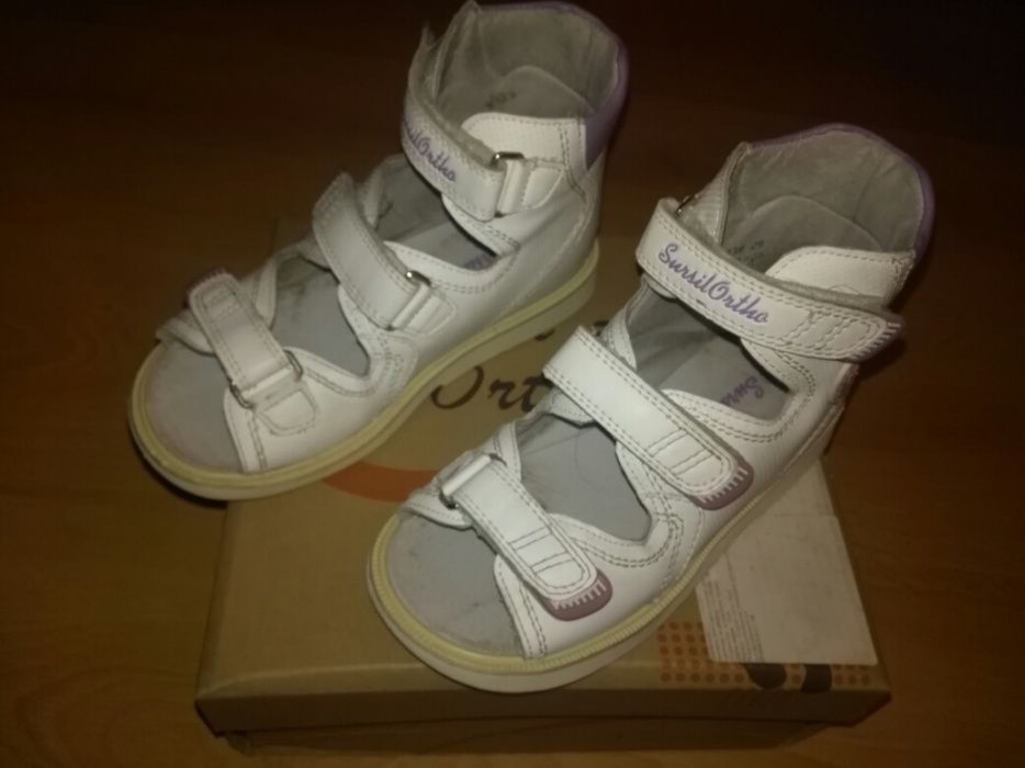 Продам ортопедические сандали.