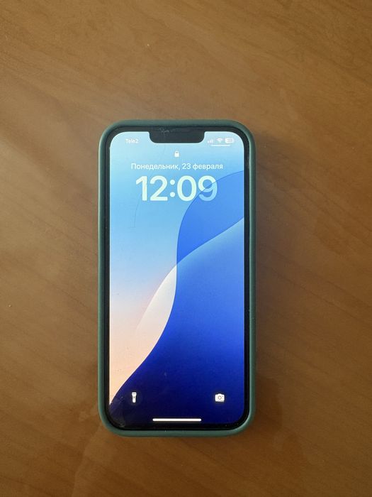 Айфон 13 в отличном состоянии