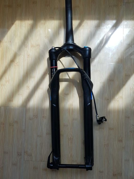 Roti Carbon Giant XCR2 Boost 29 NOI (sau DT Swiss X1900)