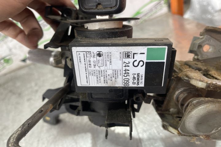 Contact cu cheie 24445098 / 24 445 098 Opel Corsa C