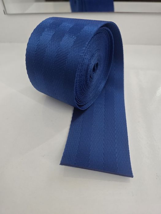 Цветни колани за автомобили