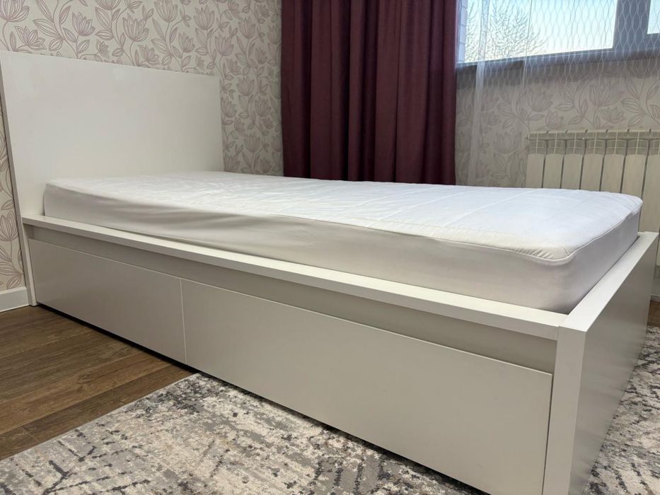 Кровать односпальная