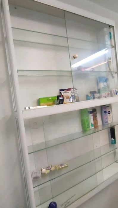 Стъклени витрини