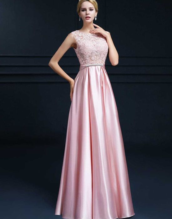 Rochie de ocazie din dantela roz