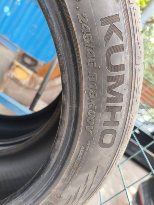 Пара шин 245/45   R 18