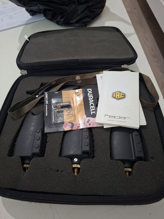 Продава се Jrc radar dsi 4+1 и 3 бр Хангери