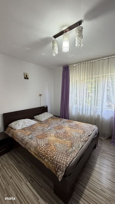 Apartament 2 camere, decomandat, dubla orientare, etaj 1, zona Nord