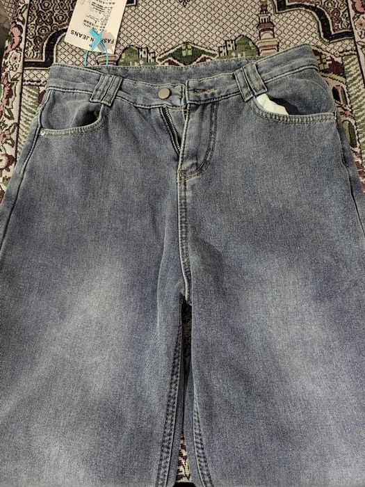 Новые женские джинсы