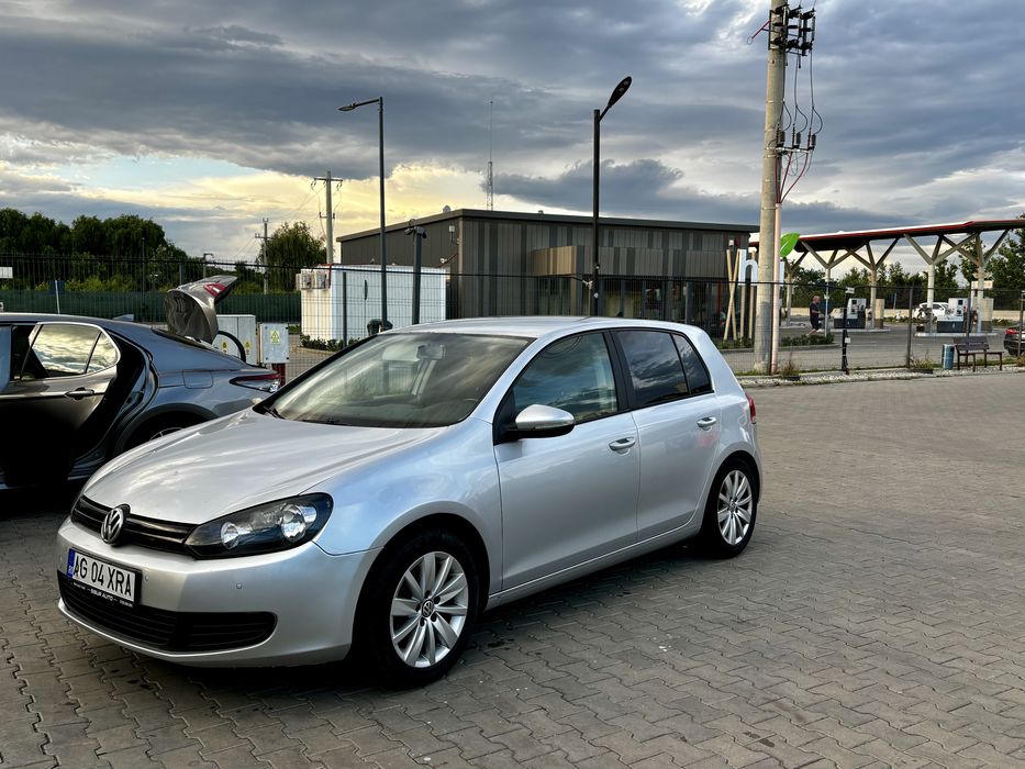 VOLKSWAGEN Golf 2010