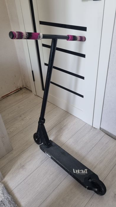 Продам Самокат Limit lmt69