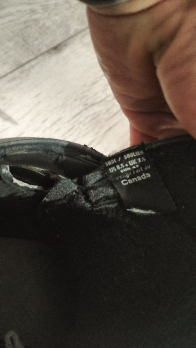 Продам хоккейные коньки