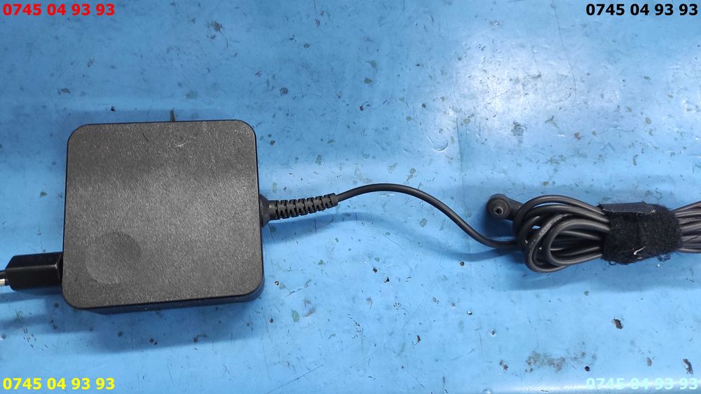 alimentator incarcator Lenovo 20v 1.75A mufa subtire 33W 45W 65W